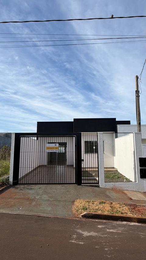 Casa à venda em Mandaguaçu, Centro, com 2 quartos, com 55 m²
