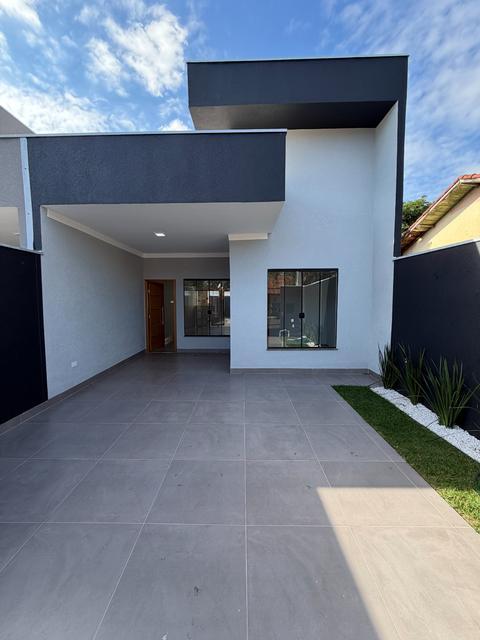 Casa à venda em Maringá, Conjunto Habitacional Requião, com 3 quartos, com 80 m²
